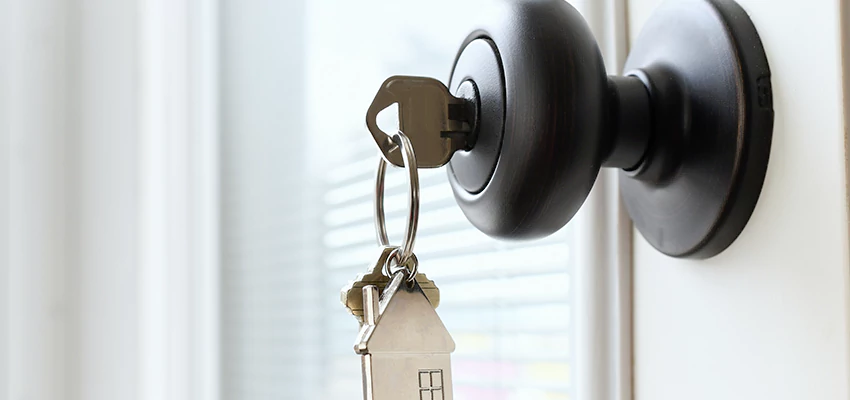 Bifold Door Knob Replacement in Half Moon Bay, California